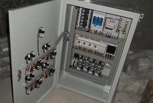 重庆配电箱:低压配电柜的应用环境温度